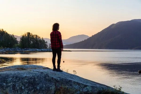 Breaking Free from Negative Patterns: Rewriting Your Relationship Story